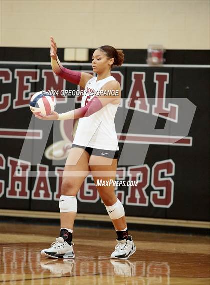 Thumbnail 1 in Bell vs Keller Central photogallery.