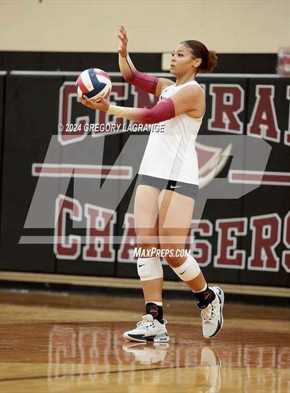 Thumbnail 2 in Bell vs Keller Central photogallery.