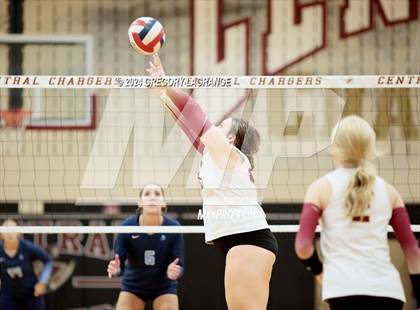 Thumbnail 3 in Bell vs Keller Central photogallery.
