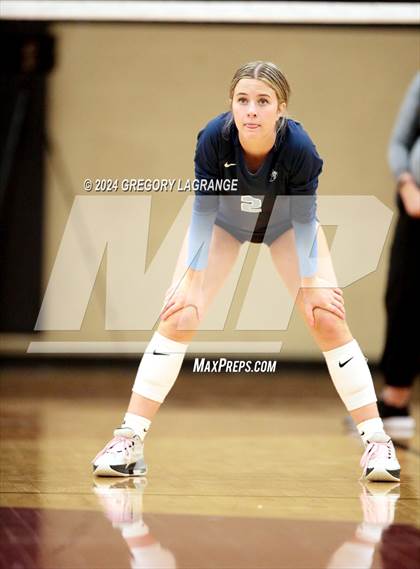 Thumbnail 2 in Bell vs Keller Central photogallery.