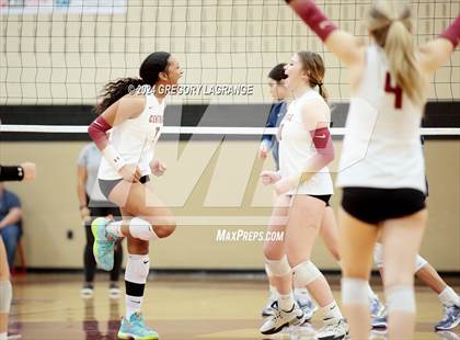 Thumbnail 1 in Bell vs Keller Central photogallery.