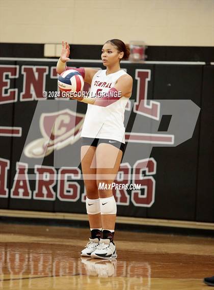 Thumbnail 3 in Bell vs Keller Central photogallery.