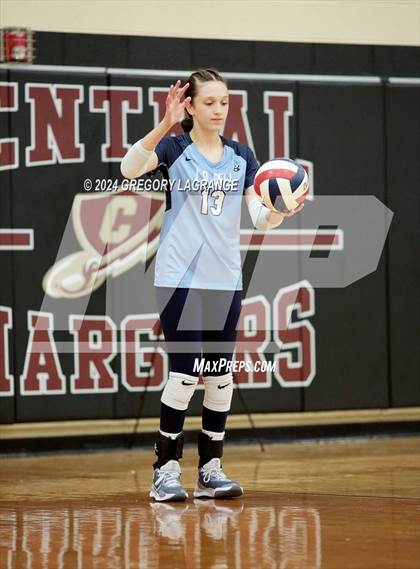 Thumbnail 2 in Bell vs Keller Central photogallery.