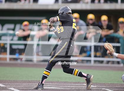 Thumbnail 2 in Wasatch vs. Jordan (UHSAA 5A Bracket Play) photogallery.