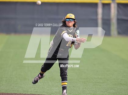 Thumbnail 3 in Wasatch vs. Jordan (UHSAA 5A Bracket Play) photogallery.