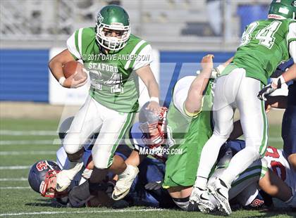 Thumbnail 2 in Seaford vs. Miller Place (Long Island Class IV Final) photogallery.