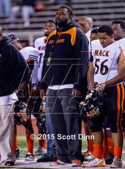 Thumbnail 2 in McClymonds vs Sacred Heart Prep (CIF NorCal Regional 3-A Division Final) photogallery.