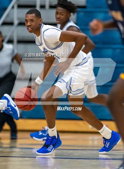Thumbnail 2 in Cape Fear vs. Westover (Cumberland County Holiday Classic - Len Maness Championship) photogallery.