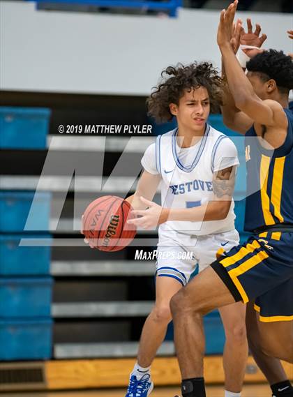 Thumbnail 3 in Cape Fear vs. Westover (Cumberland County Holiday Classic - Len Maness Championship) photogallery.