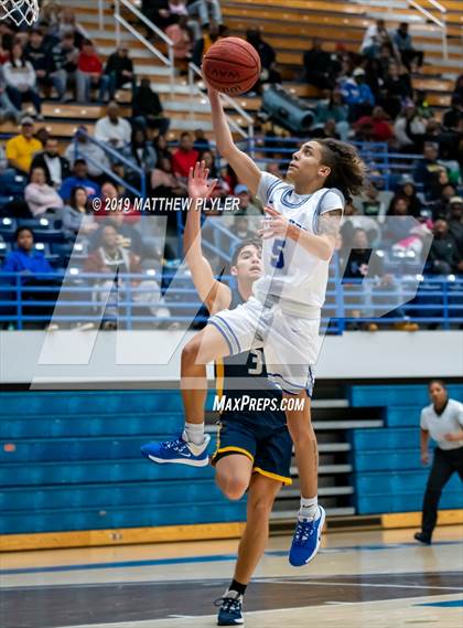 Thumbnail 1 in Cape Fear vs. Westover (Cumberland County Holiday Classic - Len Maness Championship) photogallery.