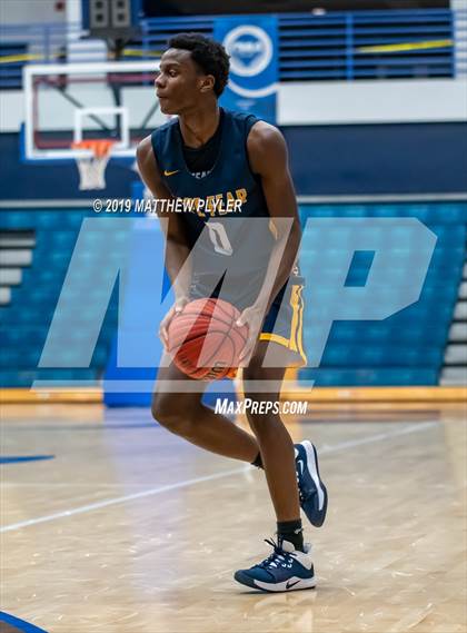 Thumbnail 3 in Cape Fear vs. Westover (Cumberland County Holiday Classic - Len Maness Championship) photogallery.