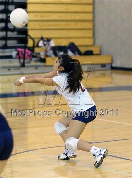 Thumbnail 2 in El Dorado @ Cosumnes Oaks photogallery.