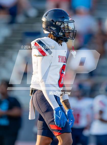 Thumbnail 2 in Nettleton @ New Albany (Scrimmage) photogallery.