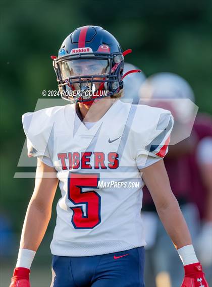 Thumbnail 1 in Nettleton @ New Albany (Scrimmage) photogallery.