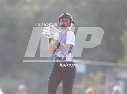 Thumbnail 2 in Olentangy vs. Marysville (OHSAA D1 District Final) photogallery.