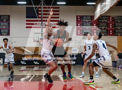 Thumbnail 3 in Seton Hall Prep vs. Rutgers Prep (HoopGroup NJ Tip Off Classic) photogallery.