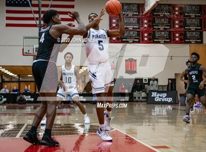 Thumbnail 2 in Seton Hall Prep vs. Rutgers Prep (HoopGroup NJ Tip Off Classic) photogallery.