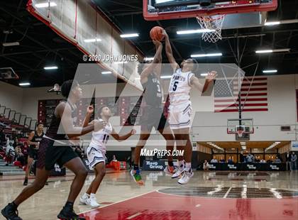Thumbnail 3 in Seton Hall Prep vs. Rutgers Prep (HoopGroup NJ Tip Off Classic) photogallery.