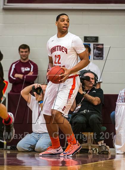 Thumbnail 3 in Whitney Young vs. Oak Hill Academy (Spalding Hoophall Classic) photogallery.