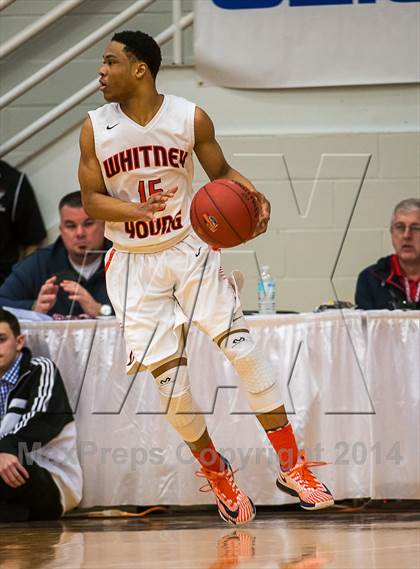 Thumbnail 3 in Whitney Young vs. Oak Hill Academy (Spalding Hoophall Classic) photogallery.