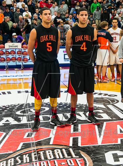 Thumbnail 3 in Whitney Young vs. Oak Hill Academy (Spalding Hoophall Classic) photogallery.