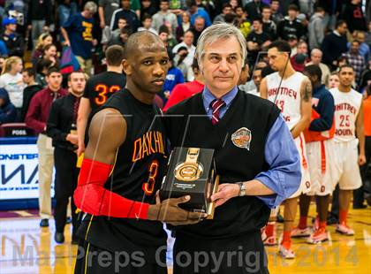 Thumbnail 2 in Whitney Young vs. Oak Hill Academy (Spalding Hoophall Classic) photogallery.