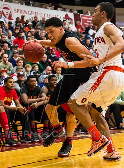 Thumbnail 3 in Whitney Young vs. Oak Hill Academy (Spalding Hoophall Classic) photogallery.
