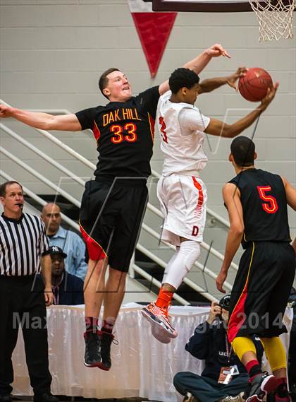 Thumbnail 1 in Whitney Young vs. Oak Hill Academy (Spalding Hoophall Classic) photogallery.