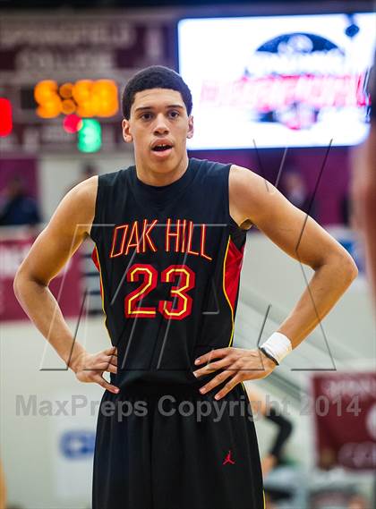 Thumbnail 1 in Whitney Young vs. Oak Hill Academy (Spalding Hoophall Classic) photogallery.