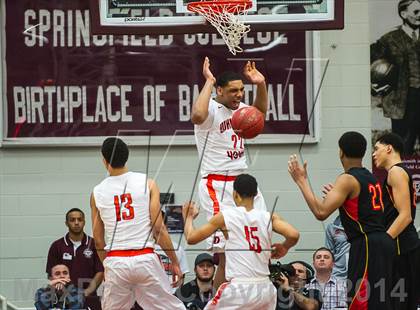 Thumbnail 2 in Whitney Young vs. Oak Hill Academy (Spalding Hoophall Classic) photogallery.