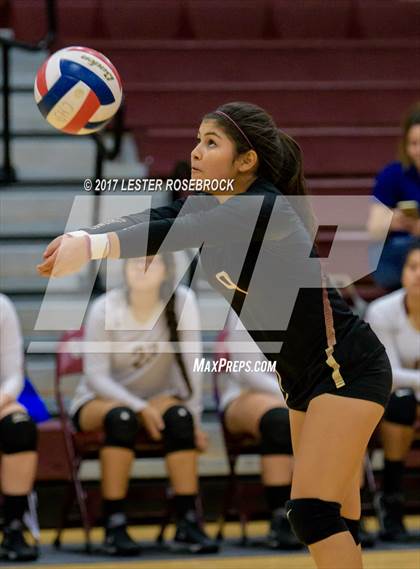 Thumbnail 3 in San Diego @ Cotulla photogallery.