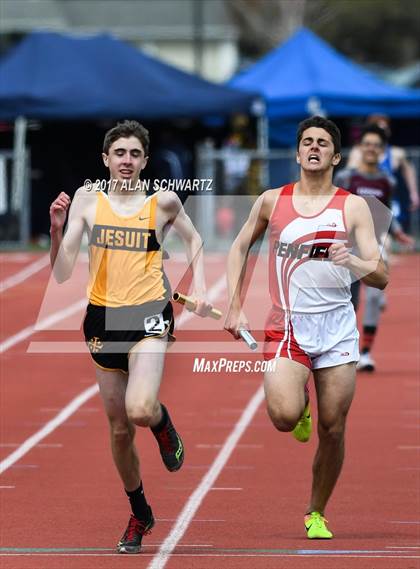 Thumbnail 2 in Rush-Henrietta Relays photogallery.