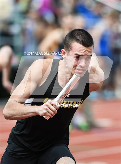 Thumbnail 3 in Rush-Henrietta Relays photogallery.