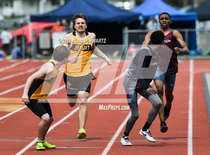 Thumbnail 2 in Rush-Henrietta Relays photogallery.