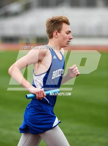 Thumbnail 1 in Rush-Henrietta Relays photogallery.