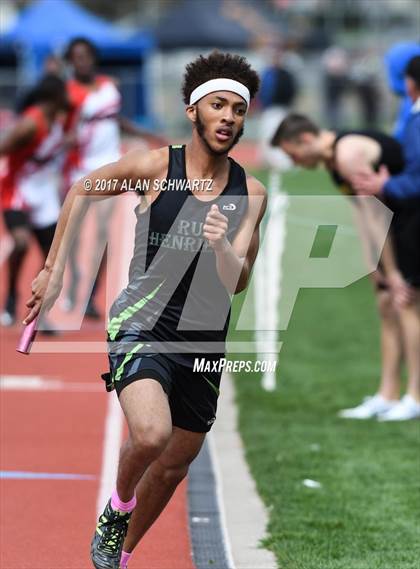 Thumbnail 3 in Rush-Henrietta Relays photogallery.