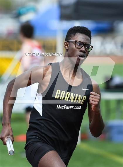 Thumbnail 2 in Rush-Henrietta Relays photogallery.