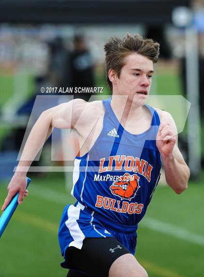 Thumbnail 2 in Rush-Henrietta Relays photogallery.