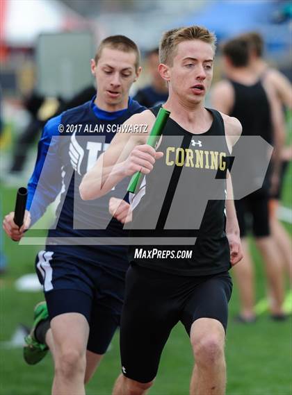 Thumbnail 1 in Rush-Henrietta Relays photogallery.