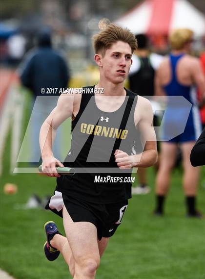 Thumbnail 3 in Rush-Henrietta Relays photogallery.