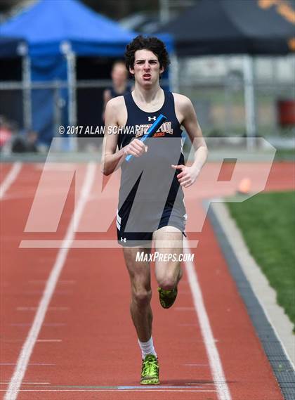 Thumbnail 1 in Rush-Henrietta Relays photogallery.
