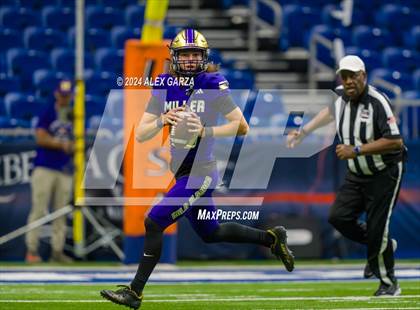 Thumbnail 3 in Miller vs. DeSoto photogallery.