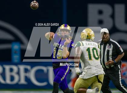 Thumbnail 3 in Miller vs. DeSoto photogallery.