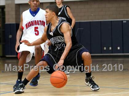 Thumbnail 1 in Cheyenne vs. Washington (Johnnie Cochran Classic) photogallery.