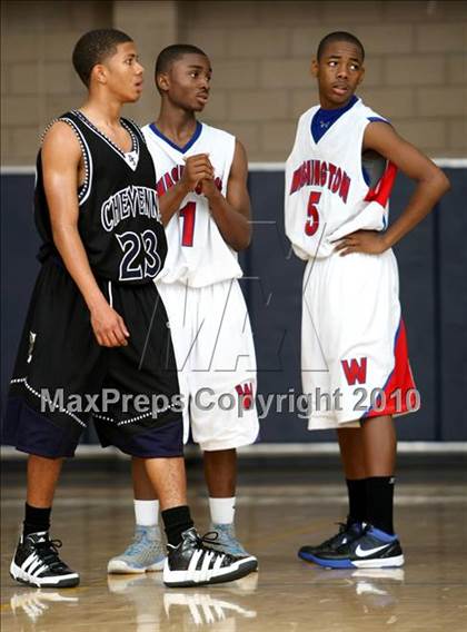 Thumbnail 1 in Cheyenne vs. Washington (Johnnie Cochran Classic) photogallery.