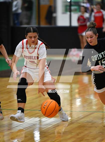Thumbnail 2 in Stigler vs. Quinton photogallery.