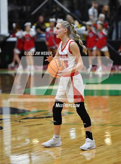 Thumbnail 3 in Stigler vs. Quinton photogallery.