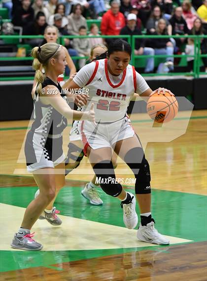 Thumbnail 2 in Stigler vs. Quinton photogallery.