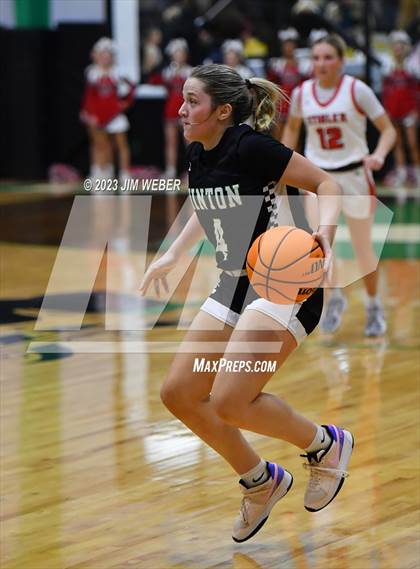 Thumbnail 3 in Stigler vs. Quinton photogallery.