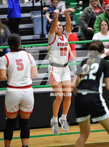 Thumbnail 2 in Stigler vs. Quinton photogallery.